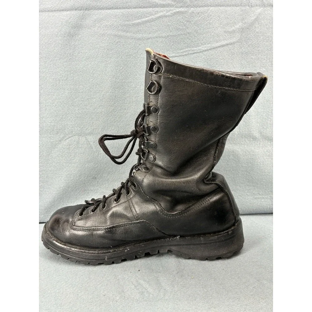 Vintage Danner 6911 Men’s Size 9 Black Leather Lace Up Work Combat Boots
